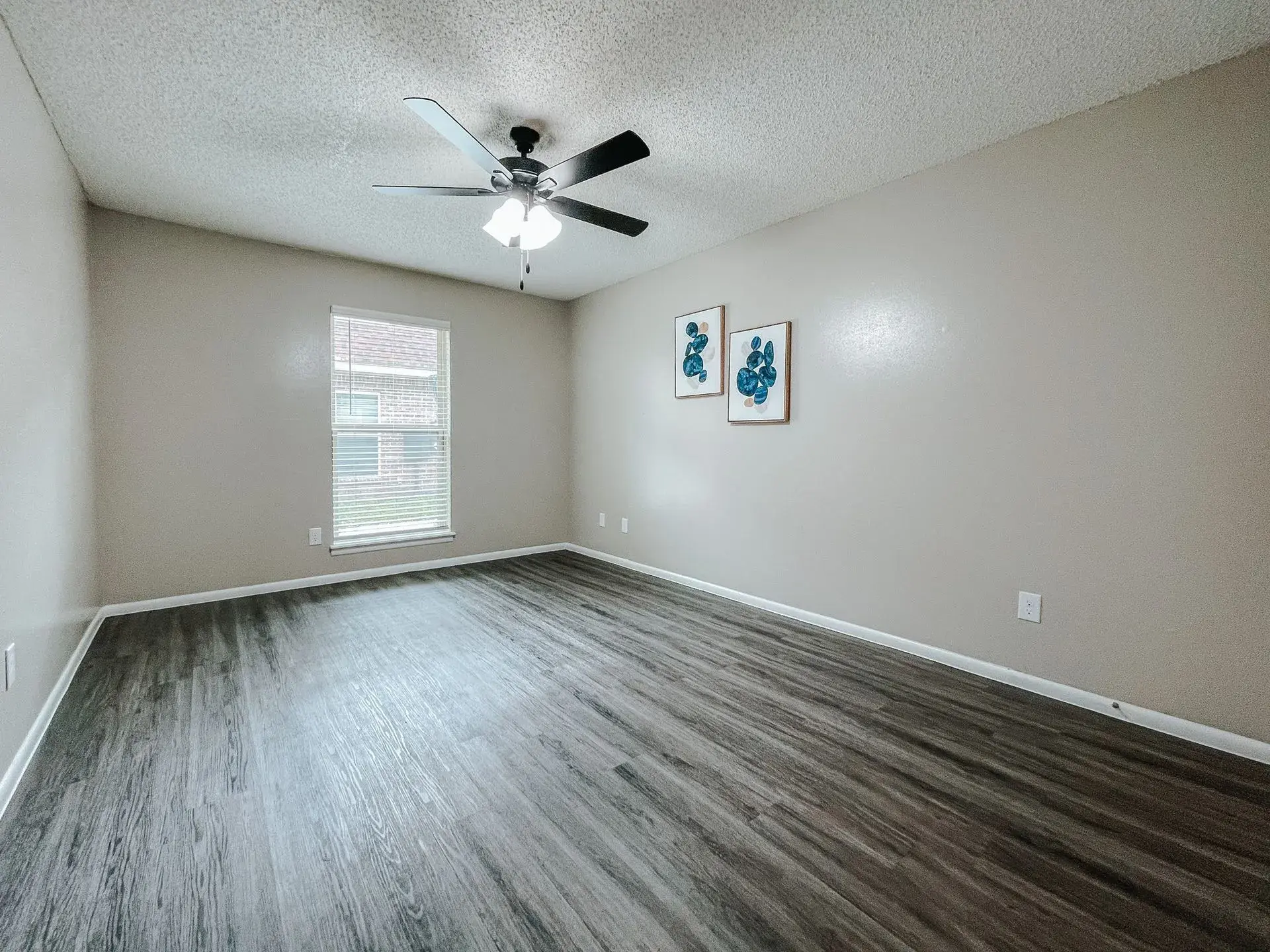 Elevation on Airline Apartments